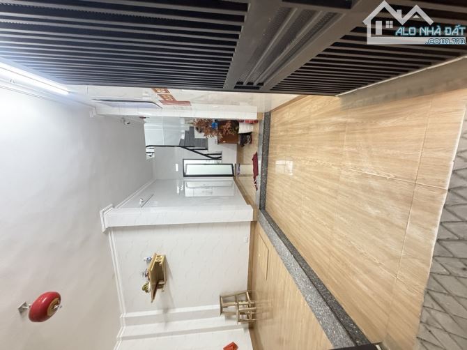38m2 x 6 tầng x 5 phòng khép kín , dòng tiền khoảng 30m 1 tháng , hợp lý để giữ tiền - 3