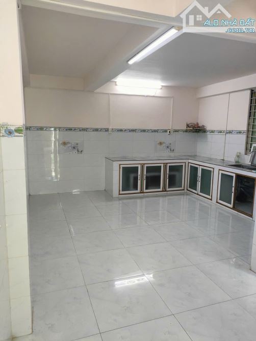 Nhà + 10 căn trọ hẻm ô tô đường Võ Ngọc Quận P6 TP Tân An - 3