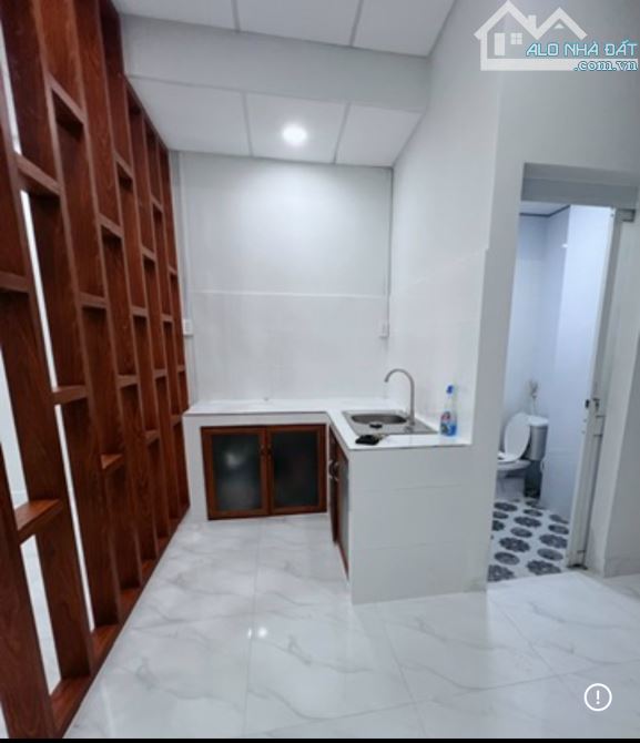 Cần bán gấp nhà riêng sát đường CMT8 Q10, giá 5.15ty - 3