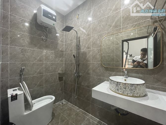 Nhà sân cổng riêng 4 tầng tại Đằng Hải sát khu TĐC vườn hoa - 3