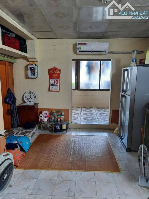 THANH KHOẢN CĂN HỘ TẬP THỂ NGUYÊN BẢN TẦNG 3 KHU KIM LIÊN CHỈ NHỈNH 3tỷ - 3