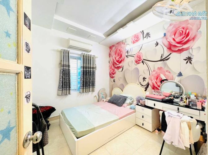 2,89 tỷ bán Nhà 3,5 tầng tại Lạch Tray, hàng kên, Lê Chân.  Diện tích 38m , hướng nam , ng - 3