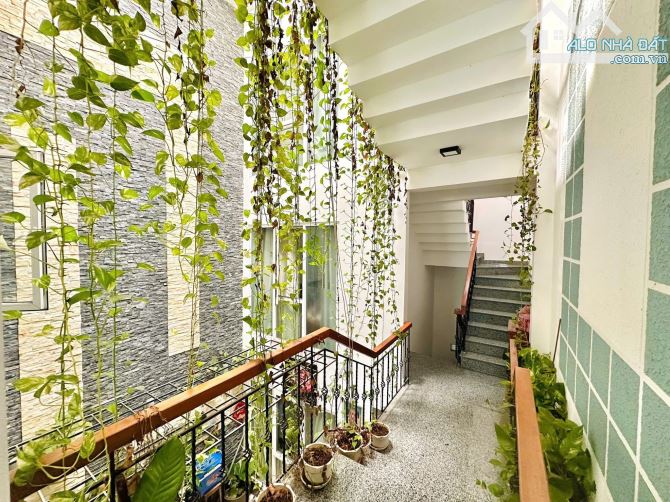 BÁN NHÀ 3 tầng 3 mê 100m2 mặt tiền Trần Xuân Lê ở và kinh doanh oke giá 7ty7 - 3