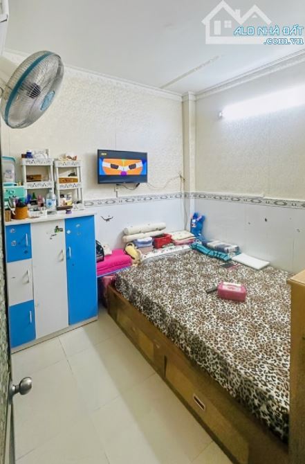 59 M2 - 2 TẦNG - 4.35 T.Ỷ - XE HƠI VÀO NHÀ - PHẠM THÊ HIỂN Q.8 TP.HCM - 3