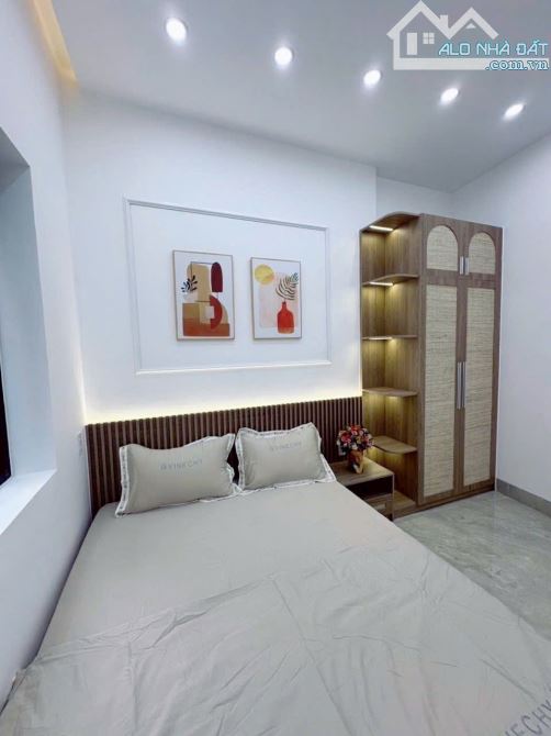 - Bán nhà 3 tầng K814/36/… Trần Cao Vân,Thanh Khê Đông,Thanh Khê - 3