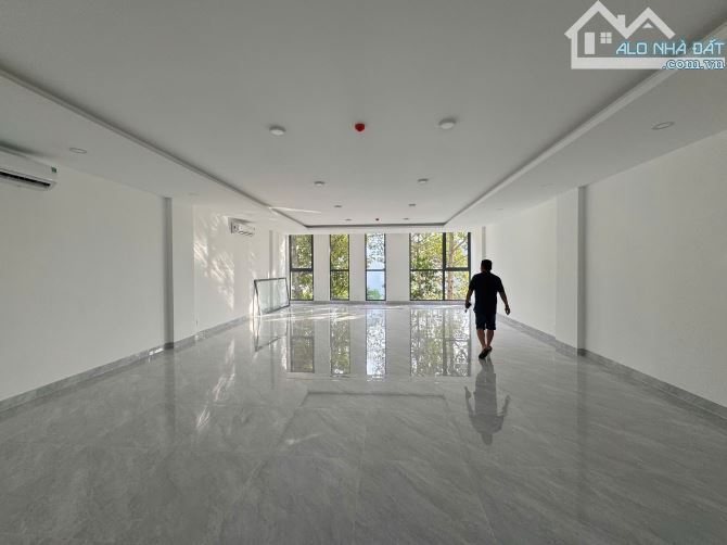 Bán tòa nhà cao cấp mặt tiền mới xây phường Thạnh Mỹ Lợi - 8x20m - hầm 6 tầng - Giá: 60 tỷ - 3