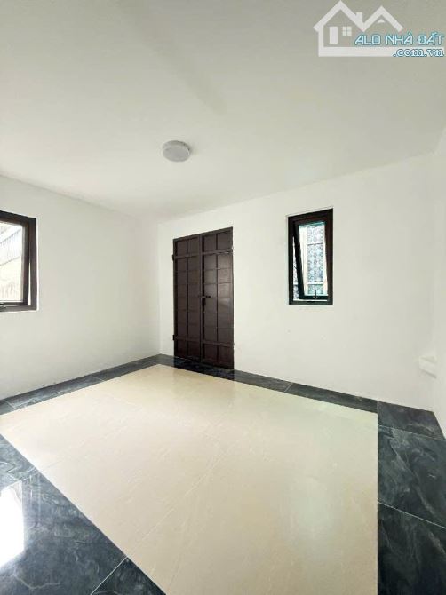 BÁN NHÀ ĐẸP MỚI XÂY - VỊ TRÍ ĐẸP TẠI QUỐC TỬ GIÁM - CÁCH Ô TÔ TRÁNH 10M - 3