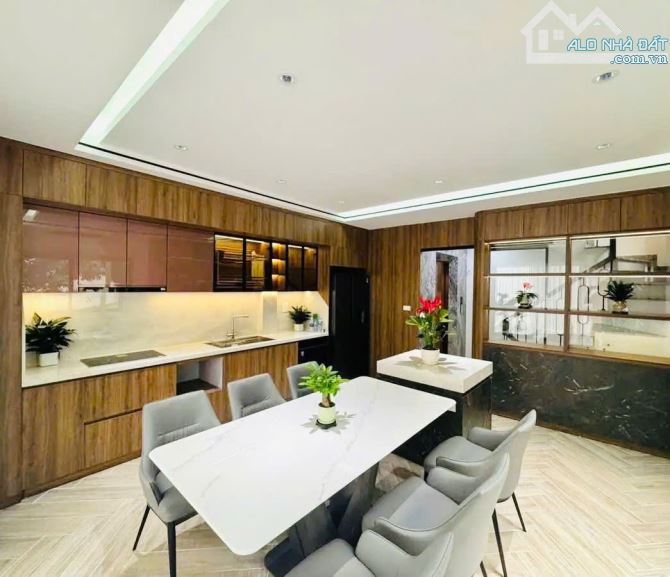 Nhà Đẹp 6 tầng Ngọc Thụy, Ôtô Đỗ Cỗng, Vị trí Trung Tâm, Ôtô Đỗ Cửa, Gần Trường Việt Pháp - 3