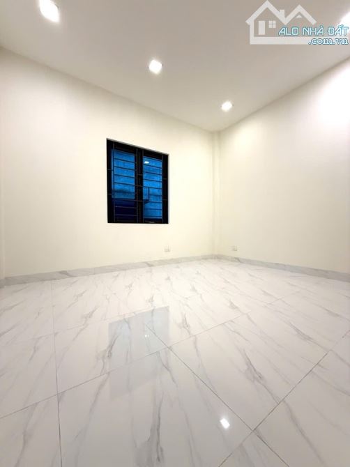 Tô Vĩnh Diện 59m 5 tầng, 2 thoáng, phân lô, sát ô tô - 3