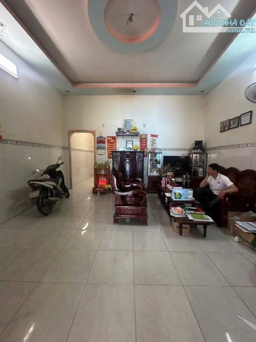 NP776 Bán căn nhà Kp7 P Tân Phong 💵Giá chỉ 2.9 tỉ 📍Ngay Trường Học CẤP 2 Tân Phong. Phườ - 3