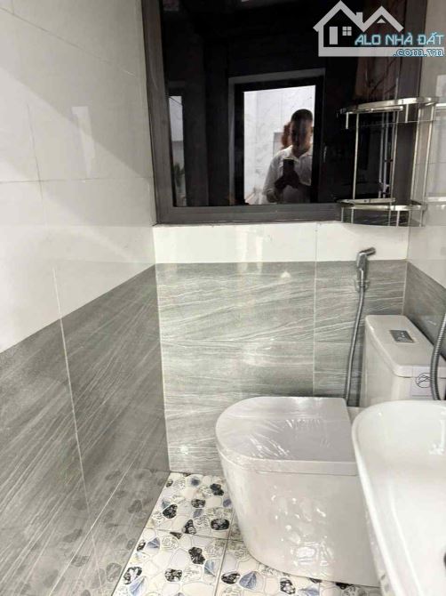 Bán Nhà TT 8/3, 25M - Tầng 3 Giá 1,4 Tỷ. Full nội thất, thoáng sáng - 3