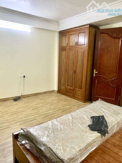 MBKD Tổng cục V, Tân Triều - Hà Đông : 100m, 4.5 tầng, mt5m, có 38 tr( có tl) - 3