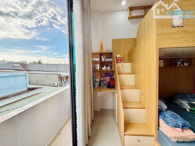 BÁN NHÀ NGAY NẰM TRONG CHỢ THẠNH XUÂN-Q12-60M2-1 TRÊT-1 LẦU-GIÁ 4,48 T-CÒN BỚT LỘC - 3