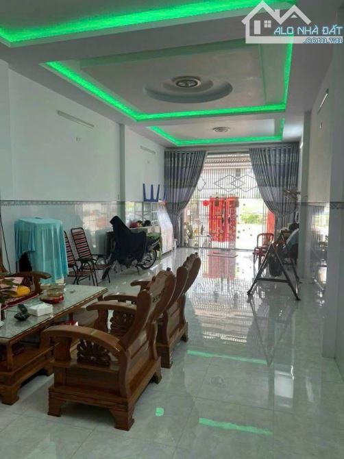 Bán gấp căn nhà Đ.Tân Hiệp 4 - hóc môn - 129m2 - Giá 1 tỷ - SHR - 2PN - 3