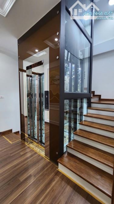 6T thang máy Nguyễn Trãi, ô tô tránh, KDVP, gara, 2 thoáng, 67m2 vuông vắn - 3