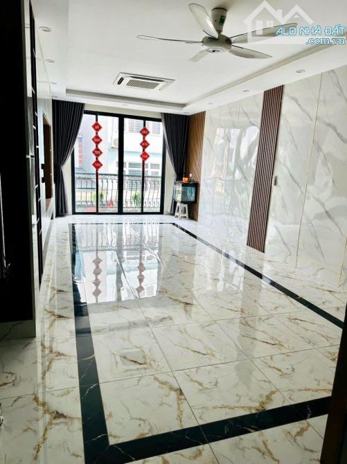 Liền kề 6 tầng có Thang máy khu Chiến Thắng, Văn Quán - 3