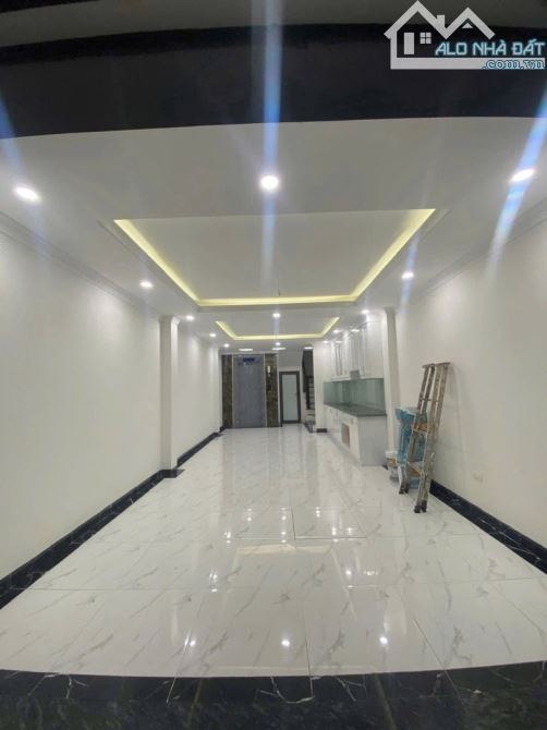 Bán căn xây mới lô góc 6Tầng Thang máy , view hồ, phố Trần Hoà Định công - 3