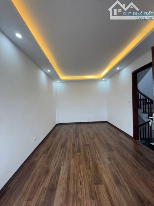 CHỈ 4.1 TỶ!  NHÀ THANH TRÌ - 5 TẦNG MỚI TINH - TRUNG TÂM NGỌC HỒI - ​💥 VỊ TRÍ ĐẮC ĐỊA - - 3