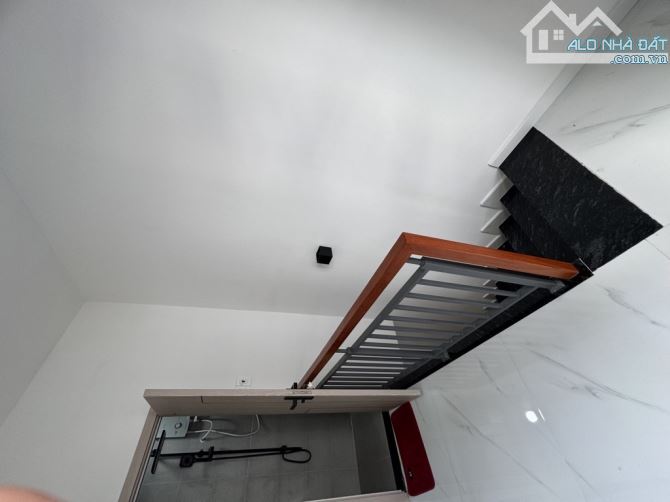BÁN NHÀ HẺM HOÀNG HOA THÁM - BÌNH THẠNH - 2 TẦNG - 4.8M × 4M - NHỈNH 4 TỎI - 3