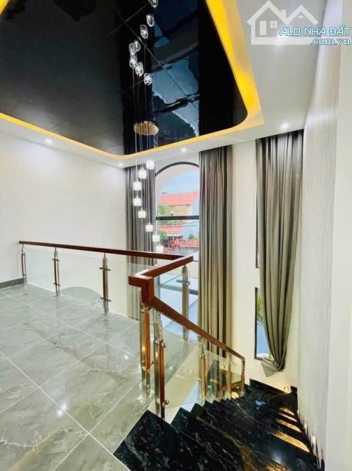 ❗️BÁN GẤP NHÀ ĐẸP - SỔ HỒNG RIÊNG, FULL NỘI THẤT - GẦN CÂY XĂNG THẠNH PHÚ CHỈ TT400TR - 3