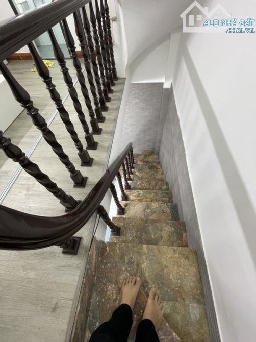 Bán nhà Nguyễn Cao-Lương yên, 25m2,4 tầng, trung tâm Hai Bà Trưng, 600m tới Bệnh viên 108 - 3