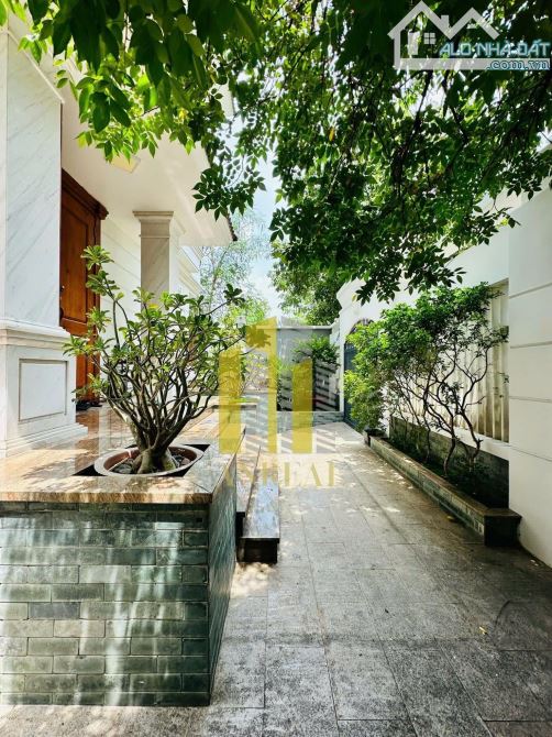 BIỆT THỰ HIỆN ĐẠI KHU AN PHÚ AN KHÁNH - HẦM 3 LẦU, THANG MÁY, 5 PHÒNG - 3