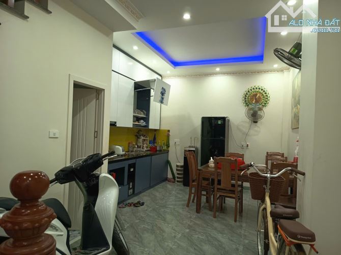 BÁN NHÀ ĐƯỜNG DUY TÂN – 35M² – 5 TẦNG – 3 NGỦ – FULL NỘI THẤT – GIÁ 7.9 TỶ. - 3