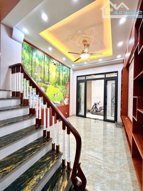 TRẦN THÁI TÔNG ✦ 36M² ✦ 5 TẦNG ✦ MT RỘNG ✦ 3 NGỦ ✦ FULL NỘI THẤT ✦ GIÁ 8.2 TỶ ✦ NGÕ THÔNG - 3