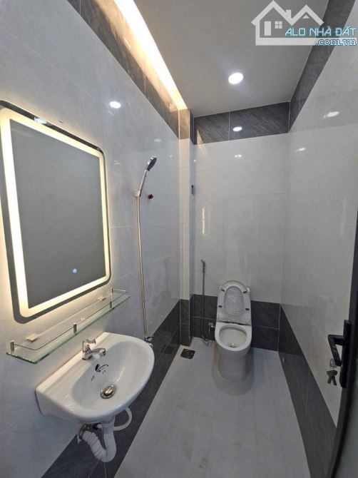 BÁN. nhà đẹp lung linh – hẻm xe hơi -(44m2) 2pn - Ngang gần 5m, Nở hậu – BHHA - Giáp Tân P - 3