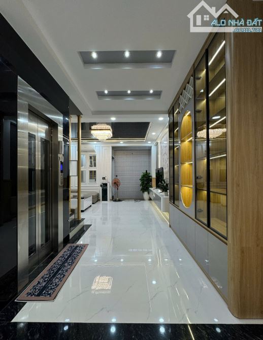 Q7 HOÀNG QUỐC VIỆT 5x12.5M 5 TẦNG 4 PN CÓ THANG MÁY Ô TÔ NGỦ NHÀ 12.xT - 3