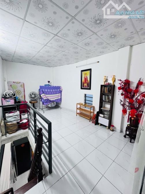 BÁN NHÀ GẦN KHU KINH DƯƠNG VƯƠNG - 4 TẦNG - 4X17M - 6,6 tỷ - 3