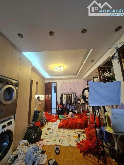 chủ bán CH tòa A số 6 Đội Nhân, 71m2, 2N,1WC, giá 6.5 tỷ. - 3