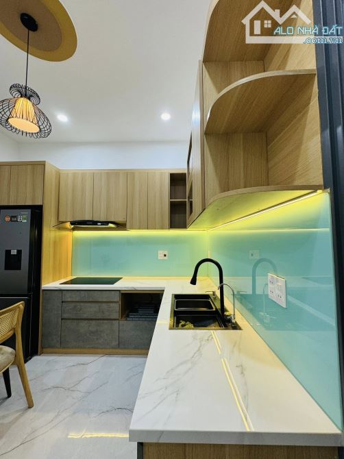 Siêu phẩm vị trí đẹp Bùi Quang Là - xe hơi để trong nhà - gần 70m2 - 3PN - full nội thất - 3