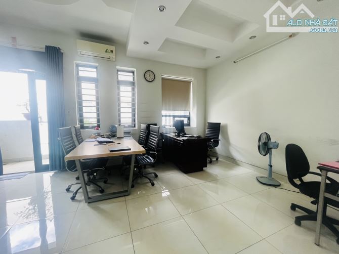 Bán nhà phố Khu Bên Sông 120m2 6x20m Sổ hồng Riêng - 3
