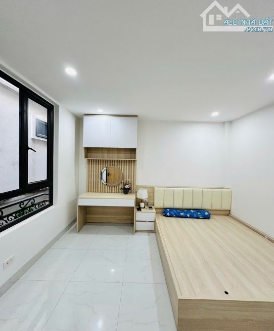 Chủ hạ giá cần bán gấp nhà Cầu Giấy, mặt tiền 6.5m, nội thất chuẩn Âu, giá  7.5 tỷ - 3