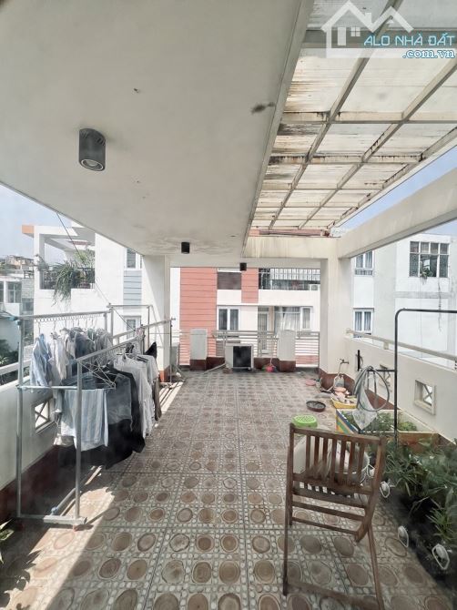 Bán nhà 4 tầng mặt tiền đường Thích Quảng Đức Quận Phú Nhuận DT 97m2 Giá Ngợp Bank - 3
