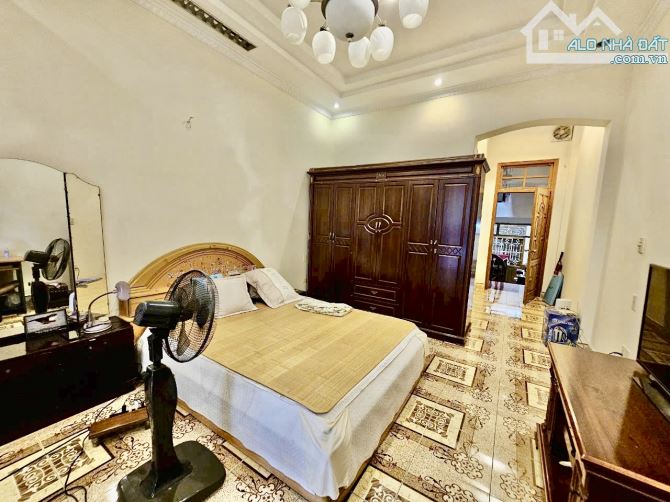 B.Nhà mặt đường Mê Linh 68m2 mặt tiền 4m / xây 4 tầng - 3