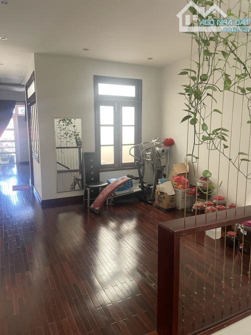 Nhà Mặt Tiền Lê Đại Hành- 3 Mê Khu Phố cổ TP BMT - DT:4,2*18m - GIÁ:9,5 TỶ - 3