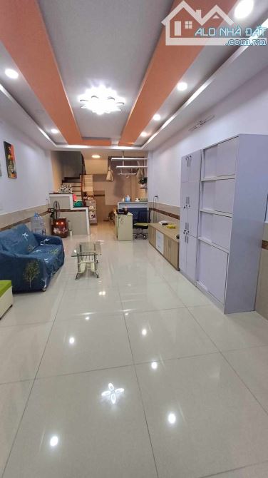 GÂP BÁN GIẢM SỐC 1.8 TỶ  💥 SIÊU PHẨM - PHÚ NHUẬN - 50M2 VUÔNG A4 - 5 TẦNG MỚI Ở NGAY - 3