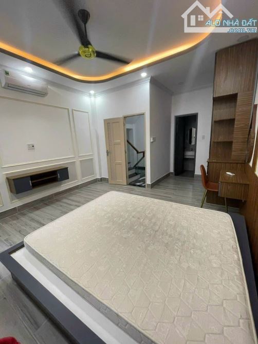 BÁN NHÀ HẺM PHAN XÍCH LONG - PHÚ NHUẬN - 4 TẦNG - 36.5M2 - NHỈNH 7 TỎI - HĐT 16TR - 3