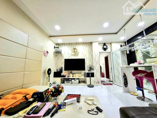🏡 BIỆT THỰ PHỐ - MẶT TIỀN view công viên Bông Sao, Q.8 giá 2️⃣4️⃣.5️⃣ tỷ còn TL! - 3