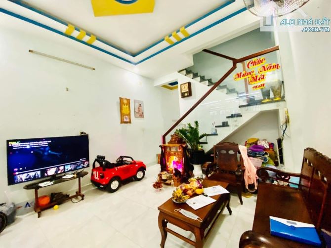 Bán căn hộ dịch vụ Tân Kỳ Tân Quý, Dòng tiền 40TR/TH - 80m2 - 4 tầng - Chỉ 7tỷ99 - 3