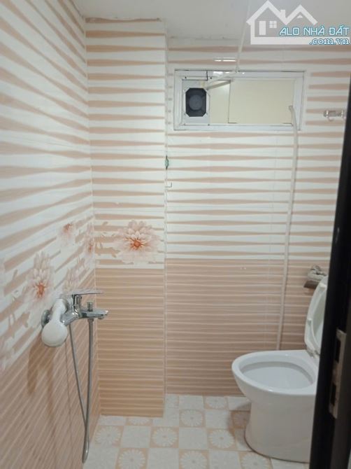 Cho thuê nhà ngõ Lê Trọng Tấn, Định Công, Hoàng Mai. DT 30m x 5 tầng, giá 14tr - 3