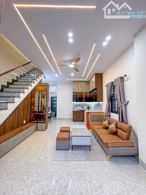 BÁN  NHÀ TRỆT LẦU GÓC 2 MẶT TIỀN , THIẾT KẾ HIỆN ĐẠI MỚI HOÀN THIỆN - TRỤC CHÍNH HẺM 160 T - 4