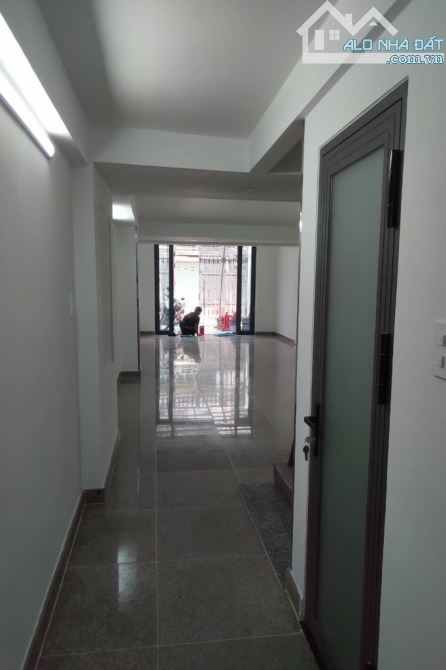 ĐIỆN BIÊN PHỦ P17 BT SÁT 5TRƯỜNG ĐH 110M2 NGANG 4 NHÀ 4 TẦNG ST - 4