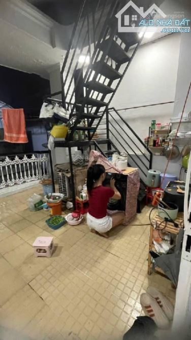 BÁN NHÀ 4 TẦNG - ÂU DƯƠNG LÂN, QUẬN 8 - GIÁ TỐT - VÀO Ở NGAY HOẶC CHO THUÊ SINH LỜI - - 4