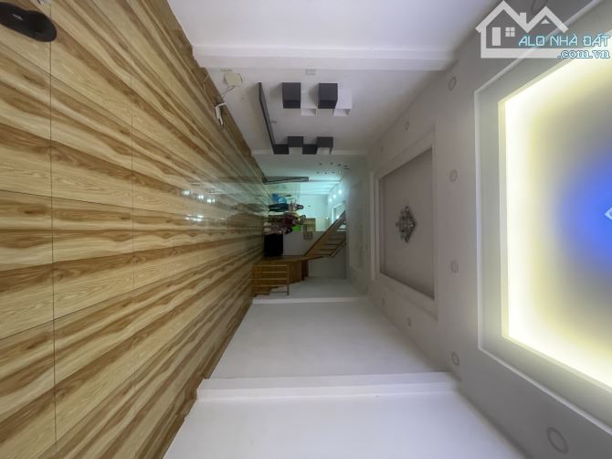 Nhà siêu rộng 76m2 - 4x19 - có 3 phòng ở ngay 86 Ni Sư Huỳnh Liên, Tân Bình - 4