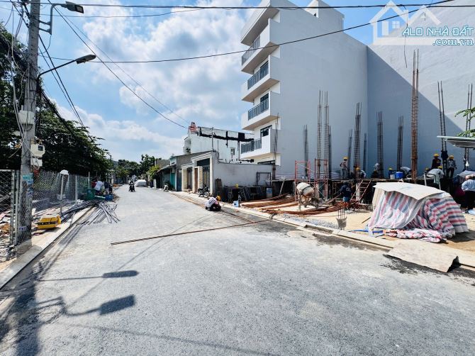 CHỦ CẦN BÁN GẤP ĐẤT NGANG 5X20(100M2), ĐƯỢC XÂY DỰNG HẦM 5 TẦNG, NGAY MẶT TIỀN DS11 Ql13 - 4
