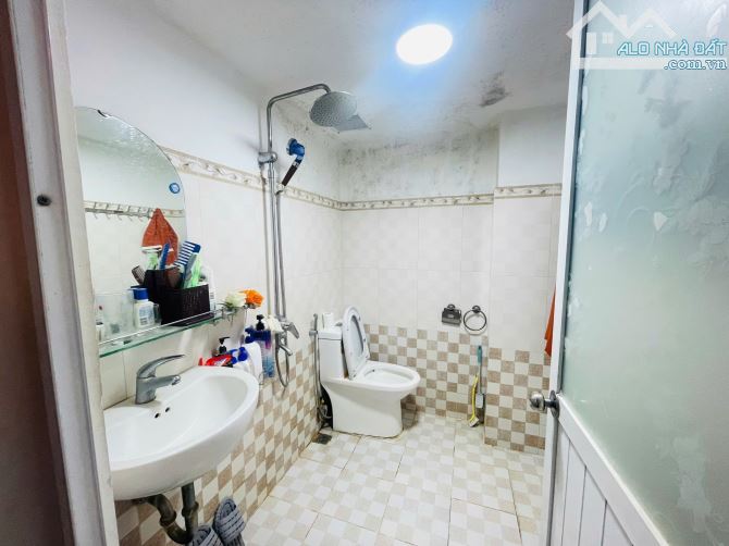 BÁN NHÀ TRẦN CUNG CẠNH KĐT NAM CƯỜNG, 40M2, 5 TẦNG, MT 4M, NHÀ ĐẸP NỘI THẤT XỊN, GIÁ 9 TỶ - 4