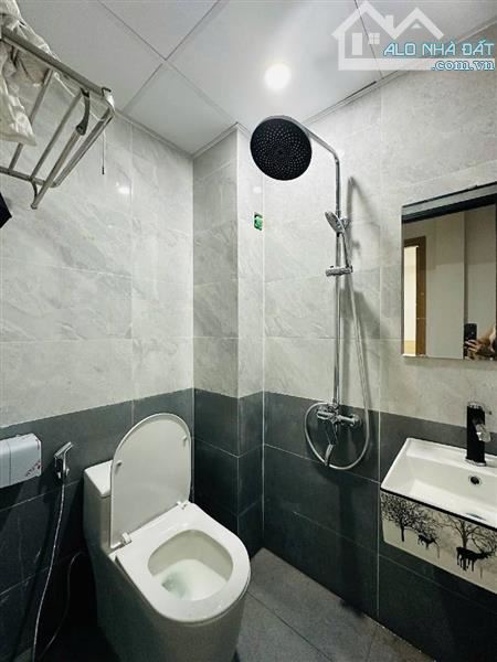 HOT HOT Căn #Cầu_Giấy mới kính kong mà chỉ quanh 7 tỷ, 35m2 5 tầng mặt tiền rộng bao la - 4